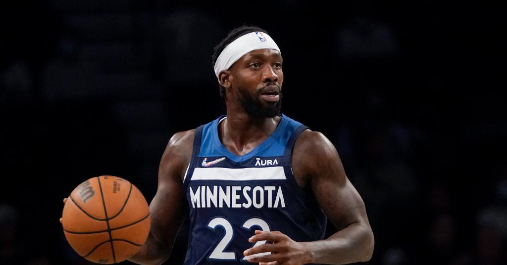 欧洲杯转会期再迎强敌，明尼苏达森林狼单刀错失，主帅态度——态度坚定，医务组通报恢复(森林狼重夺西部第15场)