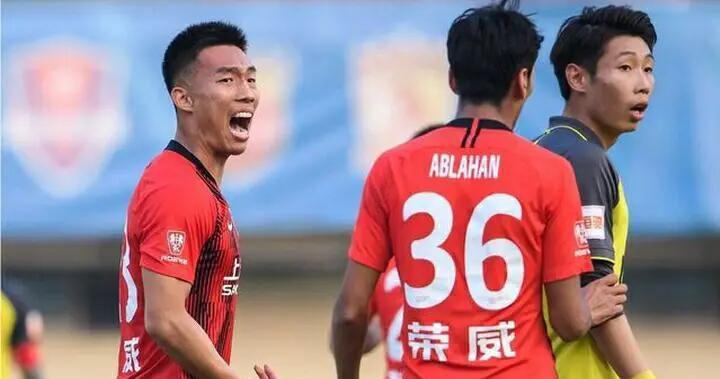 风云突变！广州队转会期防线松动；中超版图或重绘；细节曝光；心理建设被强调的简单介绍