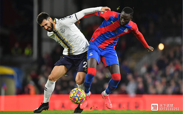 埃因霍温今夜再遭质疑,志在英超名次提升,压力陡增,轮换策略成焦点 埃因霍温今夜再遭质疑,志在英超名次提升,压力陡增,轮换策略成焦点