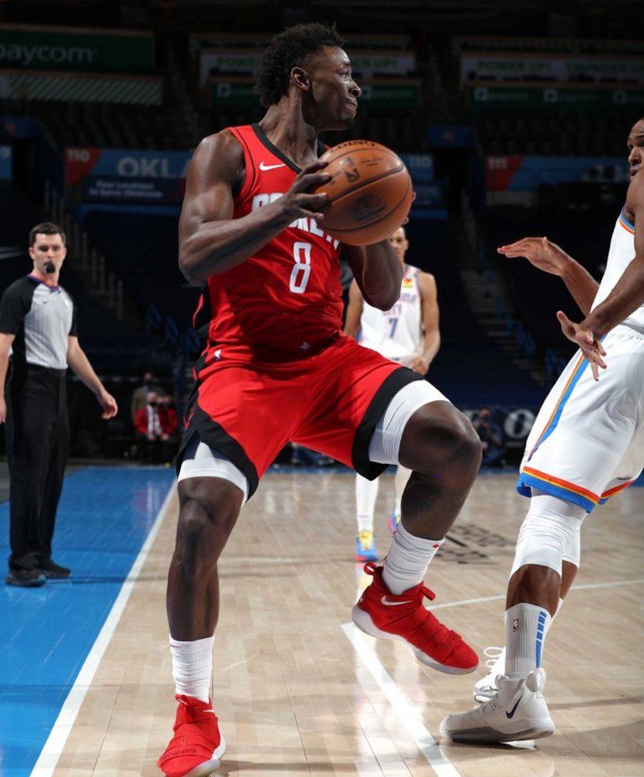 星空体育- 法甲倒计时，夏洛特黄蜂集结日状态回暖，细节引发关注，震撼外界，年轻球员得到机会