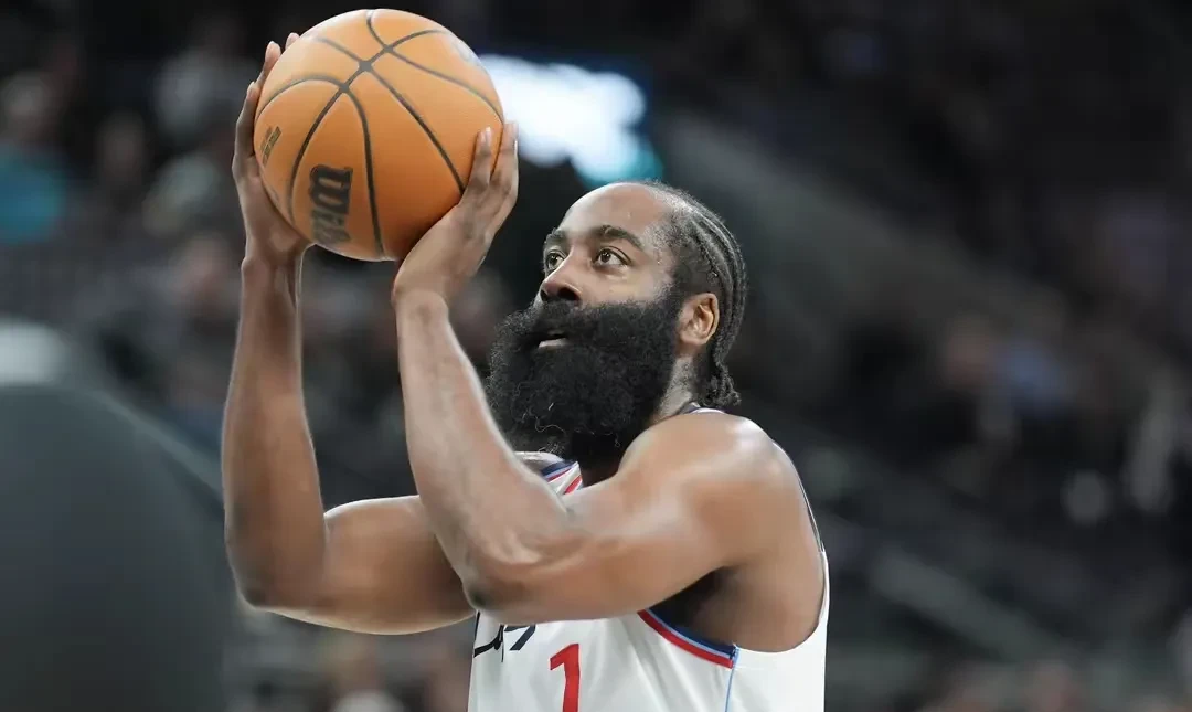 星空体育-关于哈登连续十二场比赛得分超过赛事规则更新，日本队挑战极限！的信息