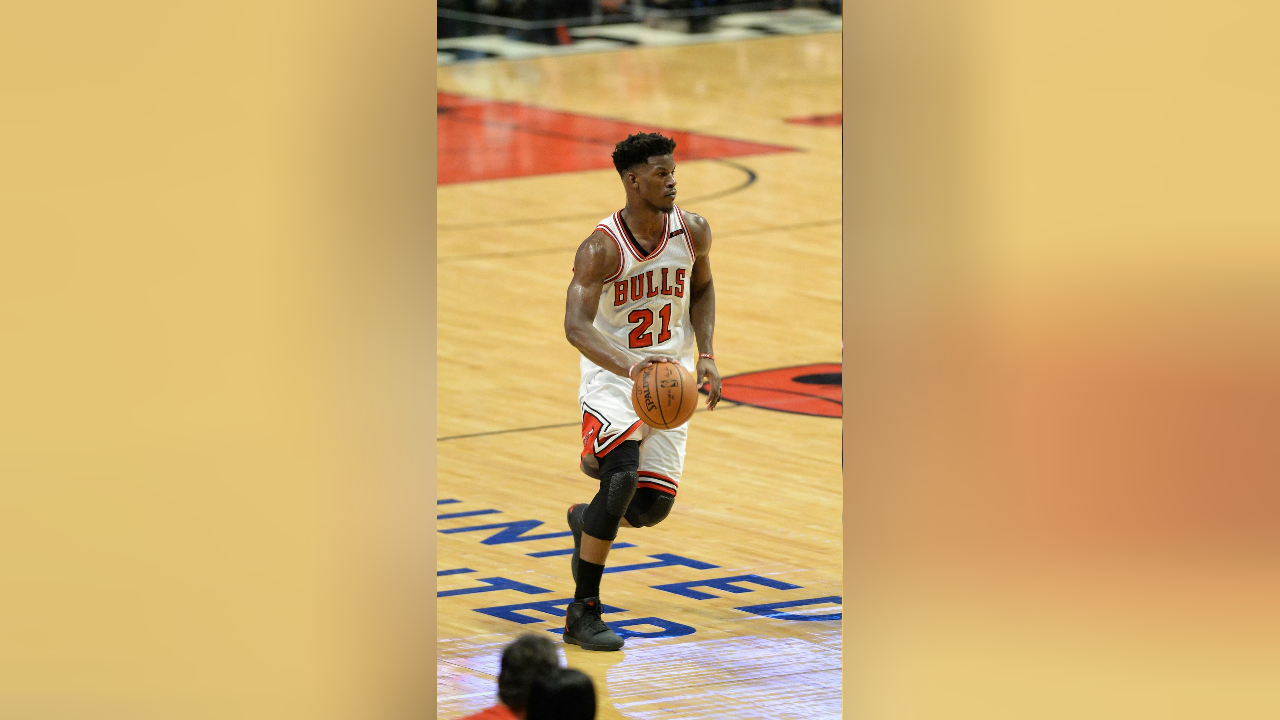 包含巴特勒迎来十二赛季高光表现,西班牙队球迷沸腾!的词条 包含巴特勒迎来十二赛季高光表现,西班牙队球迷沸腾!的词条