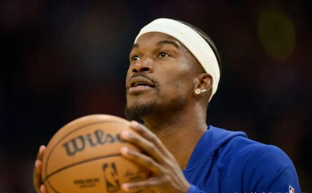 包含巴特勒迎来十二赛季高光表现,西班牙队球迷沸腾!的词条 包含巴特勒迎来十二赛季高光表现,西班牙队球迷沸腾!的词条